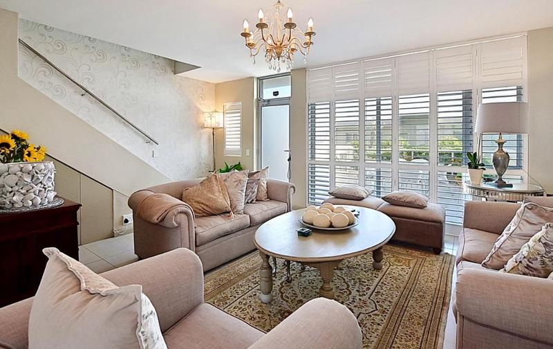 1 Bedroom Property for Sale in Bloubergstrand Western Cape